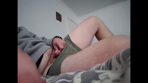 whiteboi9284 online show from 09-17-25, 05:53