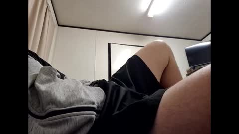 whiteboi9284 online show from 10-12-25, 01:43