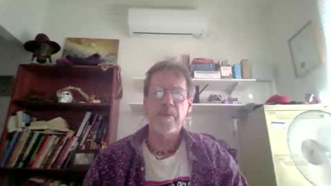 whiteboomer online show from 12-18-25, 07:14