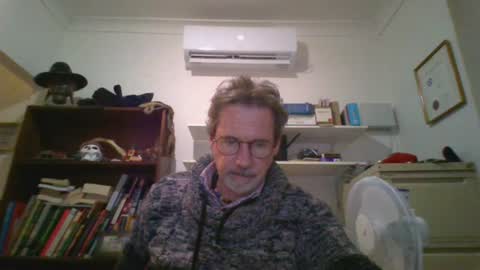 Snapshot of whiteboomer chatting on 06-12-26, 10:47 whiteboomer online show from 06-12-26, 10:47