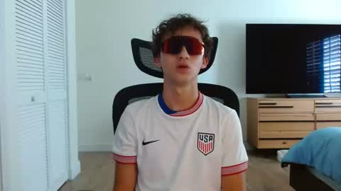 whiteboy770 online show from 06-19-26, 07:50