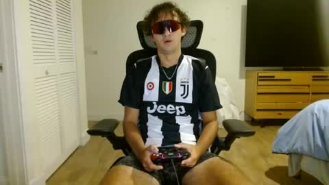 whiteboy770 online show from 07-18-26, 03:33