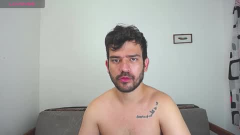 Dylan white online show from 01-18-25, 04:31