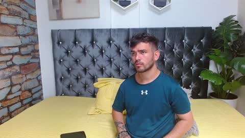 Dylan white online show from 02-06-25, 05:19