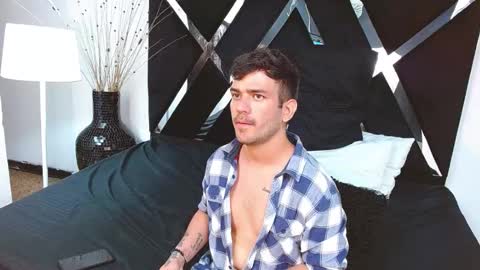 Dylan white online show from 02-21-25, 12:16