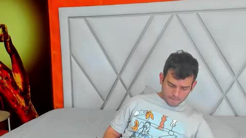 Dylan white online show from 09-30-25, 06:46