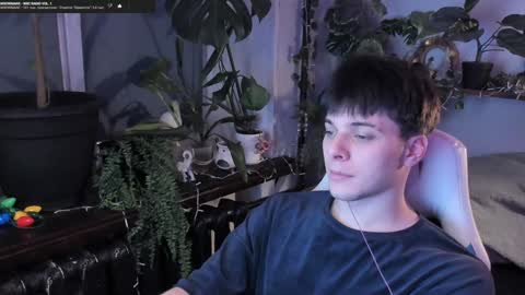 Snapshot of whiteegrimm chatting on 12-30-24, 07:21 Gus online show from 12-30-24, 07:21