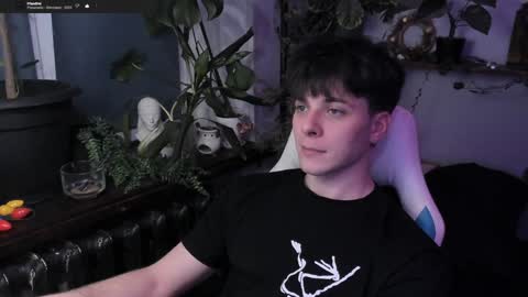 Snapshot of whiteegrimm chatting on 01-17-25, 07:38 Gus online show from 01-17-25, 07:38