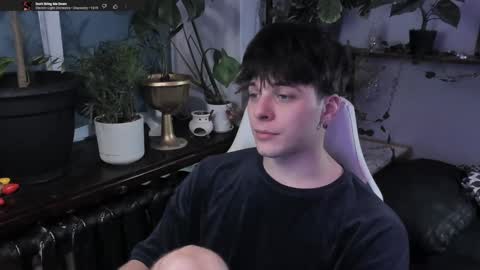 Snapshot of whiteegrimm chatting on 01-25-25, 08:42 Gus online show from 01-25-25, 08:42