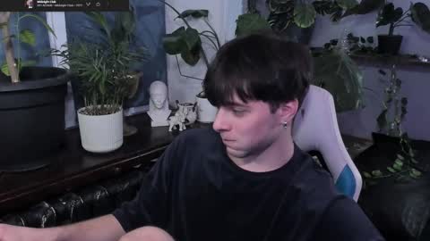 Snapshot of whiteegrimm chatting on 02-17-25, 06:15 Gus online show from 02-17-25, 06:15