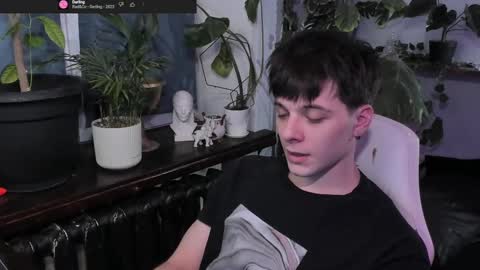 Snapshot of whiteegrimm chatting on 02-22-25, 07:03 Gus online show from 02-22-25, 07:03