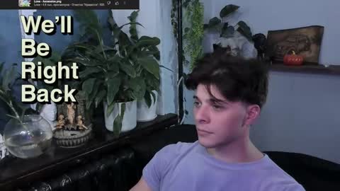 Snapshot of whiteegrimm chatting on 10-18-25, 08:20 Gus online show from 10-18-25, 08:20