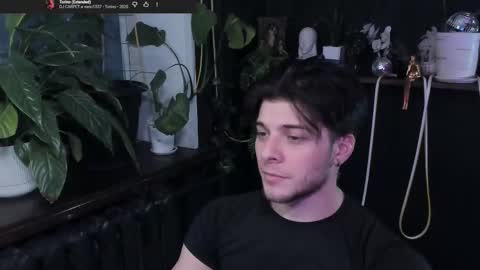 Snapshot of whiteegrimm chatting on 12-22-25, 09:56 Gus online show from 12-22-25, 09:56