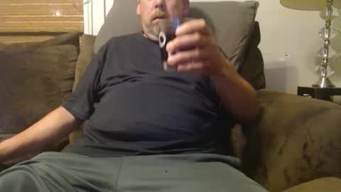 Snapshot of whitemi72975 chatting on 09-18-25, 01:18 Whitey online show from 09-18-25, 01:18