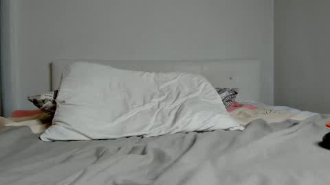 Snapshot of whitepumaari chatting on 01-08-25, 03:39 Ari online show from 01-08-25, 03:39