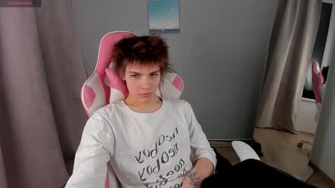 Geoffrey online show from 12-20-25, 01:18