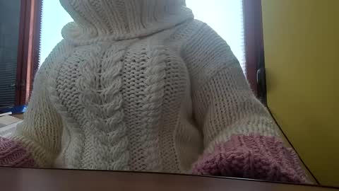 whitesweater online show from 09-23-25, 06:16