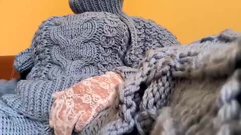 Snapshot of whitesweater chatting on 06-01-26, 05:42 whitesweater online show from 06-01-26, 05:42