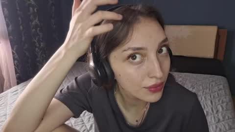 Snapshot of whitleyscianna chatting on 05-31-26, 02:13 Cindy online show from 05-31-26, 02:13