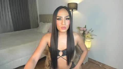 Arra Brown online show from 10-23-25, 09:57