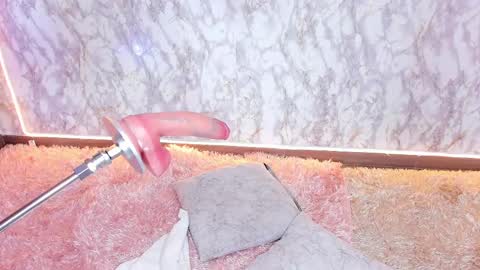 whitneyyfox online show from 02-25-25, 01:41