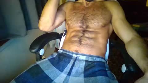 Snapshot of whoathatsrad chatting on 12-05-24, 03:37 AC Flex online show from 12-05-24, 03:37