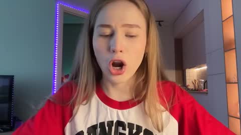 Alisa online show from 12-10-24, 06:33