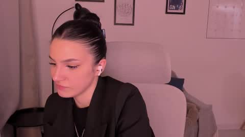 whoislulu online show from 03-04-26, 03:51