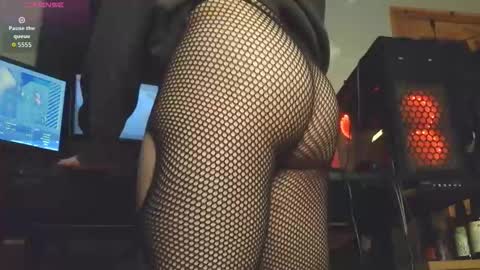 whoknowssss99 online show from 11-11-25, 01:49