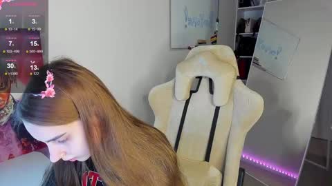 Abby  online show from 02-01-25, 01:20