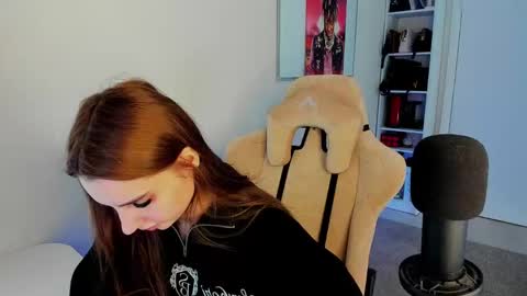 Abby  online show from 03-11-25, 01:34