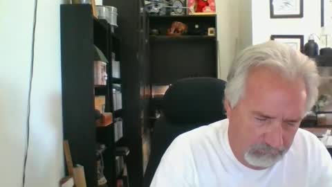 whs4fem online show from 10-26-25, 08:37