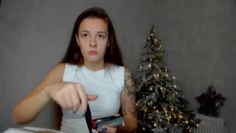 Veronica online show from 12-25-24, 04:43