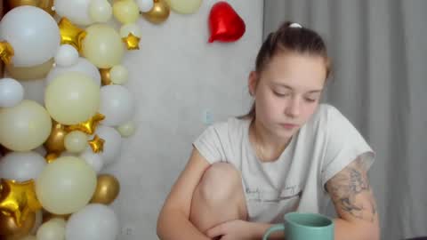 Veronica online show from 01-22-25, 06:20