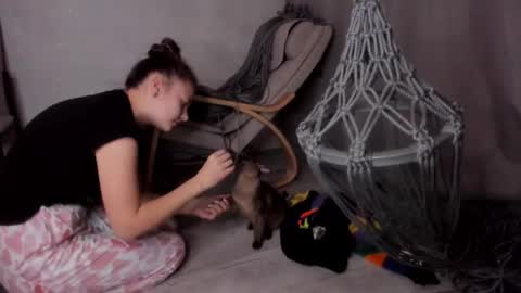 Veronica online show from 02-22-25, 06:41