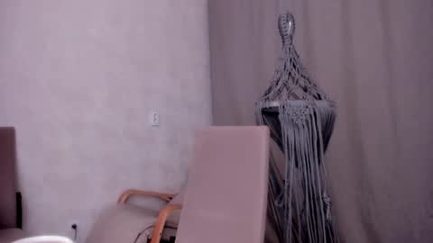 Veronica online show from 02-23-25, 09:26