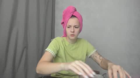 Veronica online show from 03-03-26, 07:42