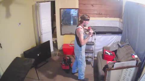 Snapshot of wichitawes chatting on 11-18-25, 04:06 Wichita Wes online show from 11-18-25, 04:06