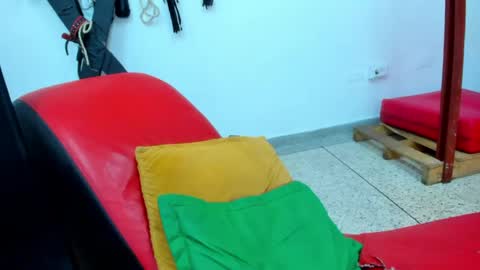 Snapshot of wickedboy_twink chatting on 05-15-26, 04:03 JAISON online show from 05-15-26, 04:03