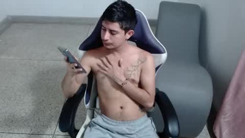 Snapshot of wickedboy_twink chatting on 05-18-26, 07:52 JAISON online show from 05-18-26, 07:52