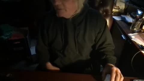 Snapshot of wickedcockstevie chatting on 11-19-25, 09:48 stevie online show from 11-19-25, 09:48