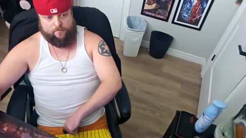 WiggaInAWifebeater online show from 09-10-25, 05:02