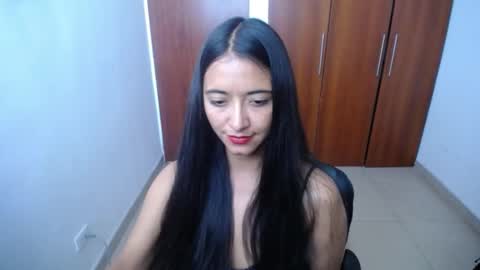 Ilauren online show from 01-07-25, 02:41