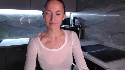 Snapshot of wild_becky chatting on 10-27-25, 07:51 i need it so much 3 online show from 10-27-25, 07:51