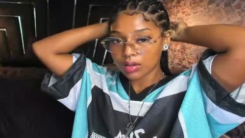 wild_firee_ online show from 05-19-26, 01:56