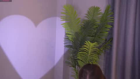 Snapshot of wild_hearttt chatting on 12-15-25, 07:45 Audrey online show from 12-15-25, 07:45