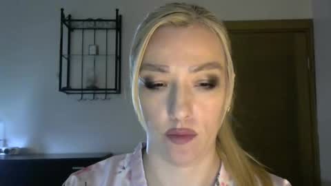 Alina online show from 01-26-25, 11:39