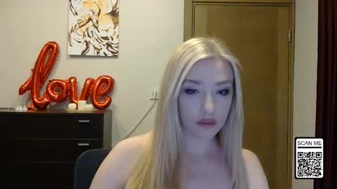 Snapshot of wild_silk_desire chatting on 03-14-26, 04:56 Alina online show from 03-14-26, 04:56
