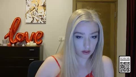 Snapshot of wild_silk_desire chatting on 03-21-26, 05:49 Alina online show from 03-21-26, 05:49