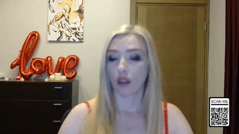 Snapshot of wild_silk_desire chatting on 03-23-26, 05:17 Alina online show from 03-23-26, 05:17